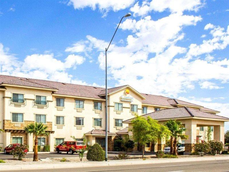 Comfort Inn And Suites Yuma I-8 Exterior foto