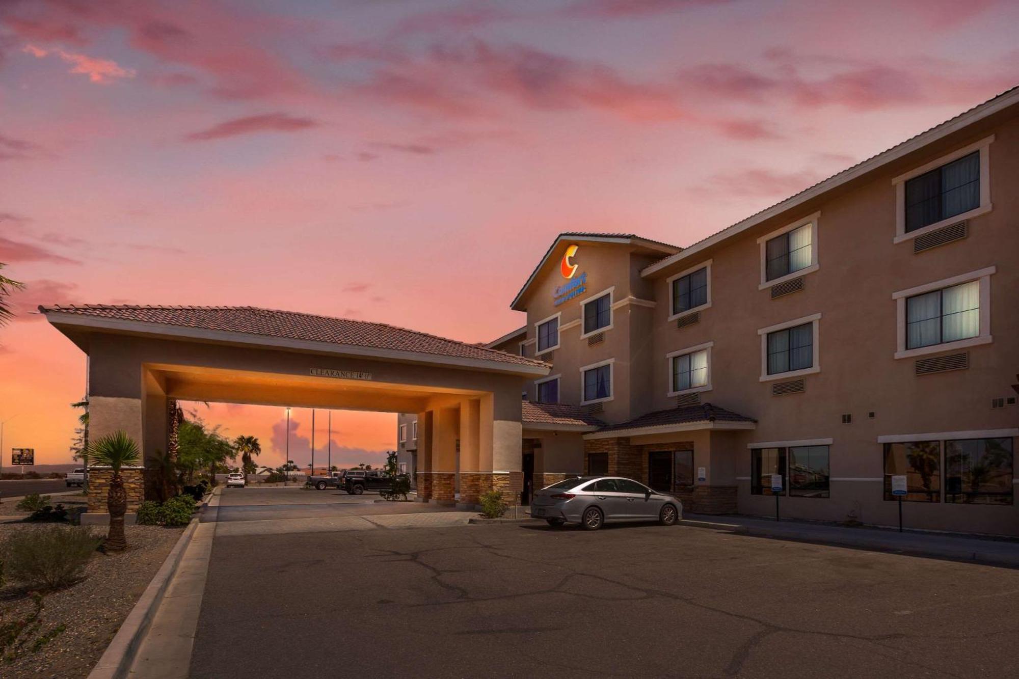 Comfort Inn And Suites Yuma I-8 Exterior foto