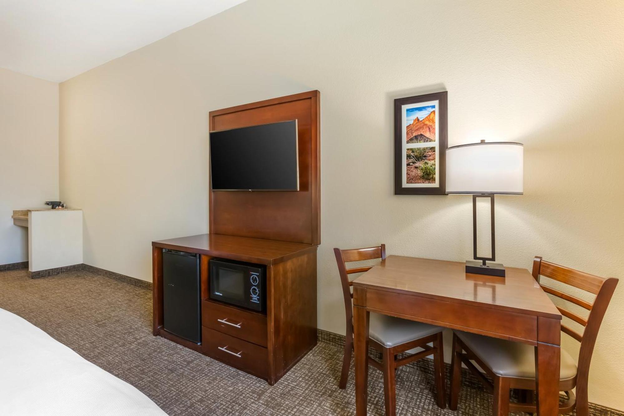 Comfort Inn And Suites Yuma I-8 Exterior foto